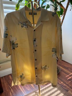 Classic Tommy Bahama Shirt