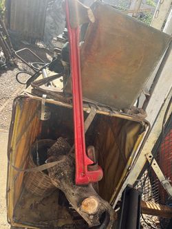 16 inch Pipe wrench VS tree.
