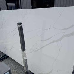 QUARTZ STONE SLABS JUMBO IN GRAY CARRARA MARBLE 📏Each slabs cover  55.1 sq.ft, Thickness 3 cm 🔥Price $779 per Slab🔥 