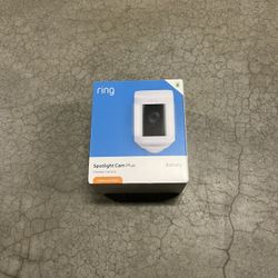 Ring Spotlight Cam Plus, Battery | Two-Way Talk, Color Night Vision, and Security Siren (2022 release) - White