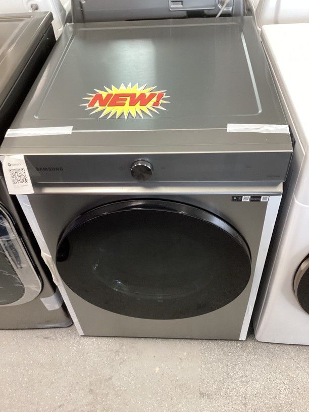 Samsung Front Load Electric Dryer in Stainless steel with 3 Way Venting and Interior Drum Light