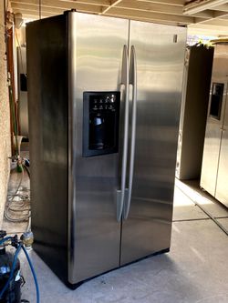 COUNTER DEPTH GE REFRIGERATOR