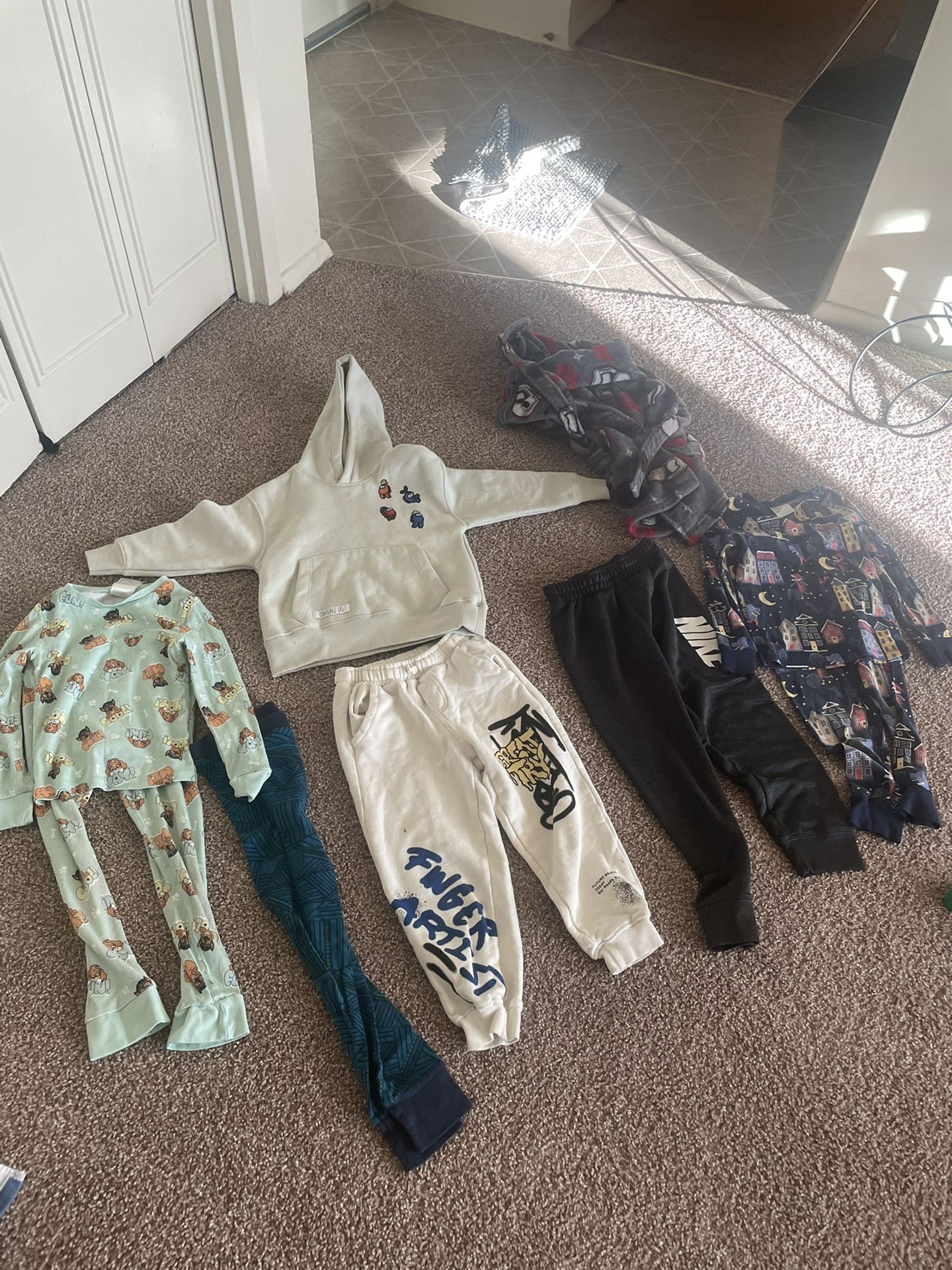 Kid Boy Sweatpants Sweater Pajamas And Robe Size 7 everything for 30.00