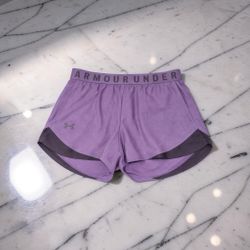 New Under Armour Purple HeatGear Shorts Women’s Small