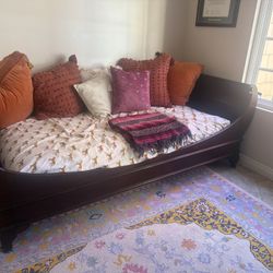 Wood Sleigh Daybed Vintage