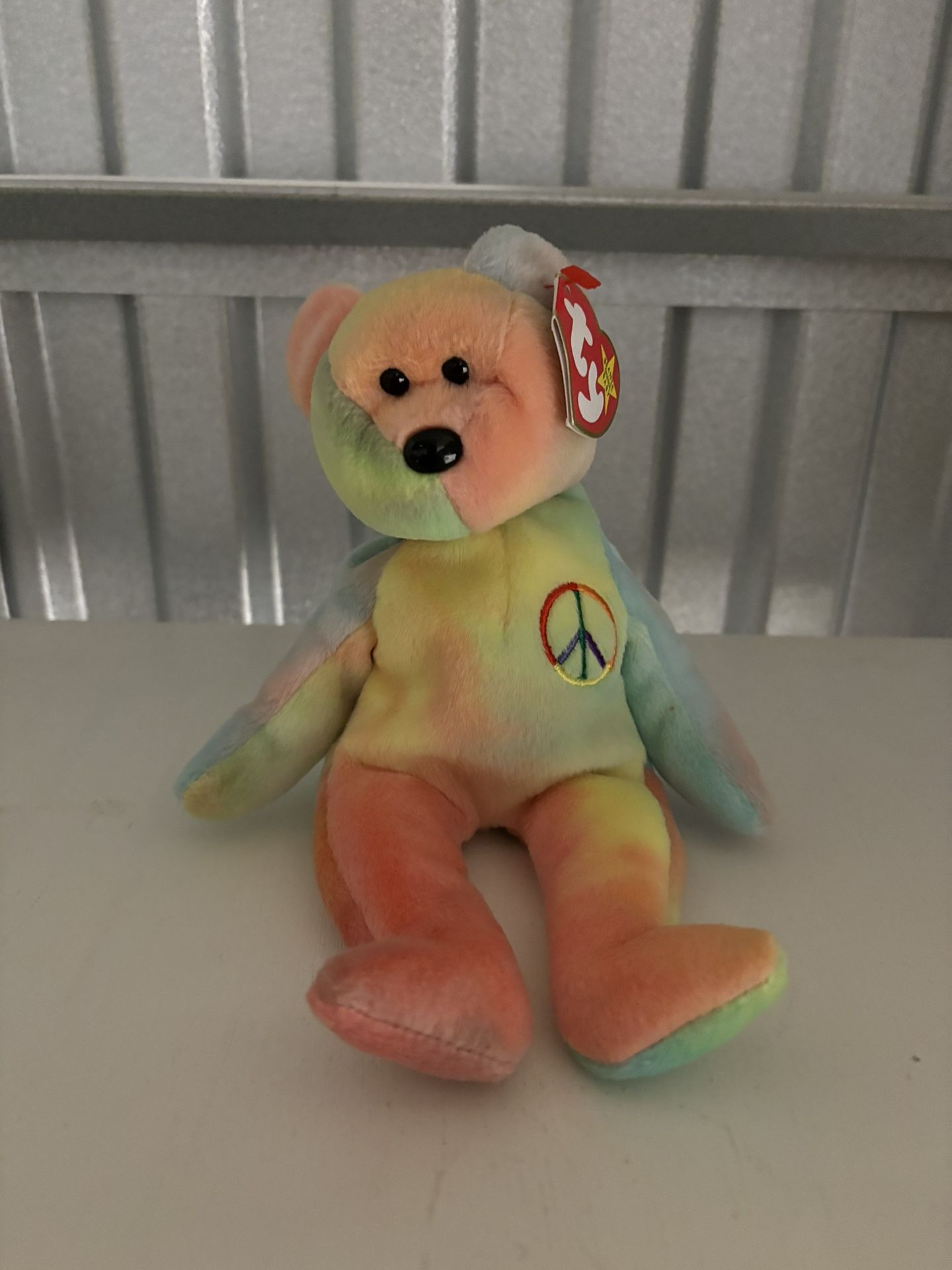 Ty Beanie Babies: Peace (Mostly Yellow Belly)
