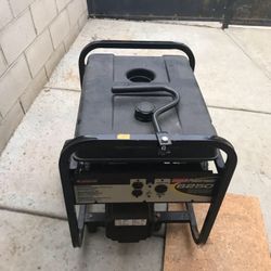 Generator Coleman Powermate 6250 max watts 10HP