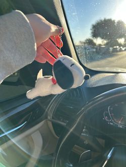 Snoopy plush keychain