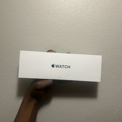 Apple Watch SE (3rd Gen, Midnight, 44mm Case, 46mm Band, Cellular)