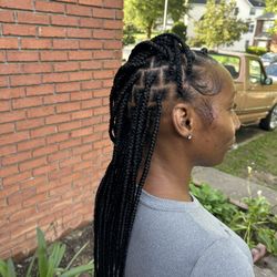 KNOTLESS BRAIDS 
