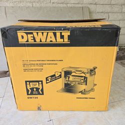 DeWALT 15Amp corded 12.5in Bench Planer