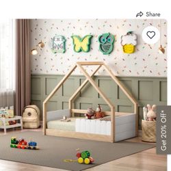 Toddler floor bed 