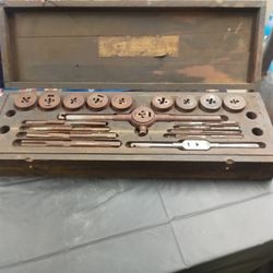 Vintage Little Giant Tap And Die Set