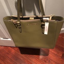 Marc Jacobs Leather Tote.NWT 