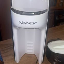 Baby Brezza Formula Maker