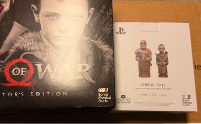 God of War Collector's Edition with Atreus' Toys Figurine Set