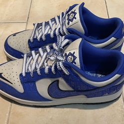 Nike Dunks Low Jackie Robinson Size 9.5 Pick Up Only  willing to negotiate  On Price 
