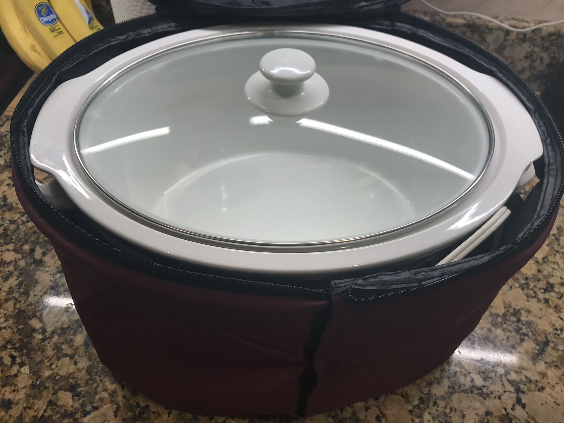 Hamilton beach slow cooker with keep temperature bag