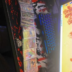 30-40 Cards  Market Over 200