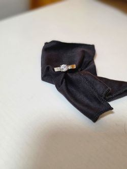 Diamond engagement ring