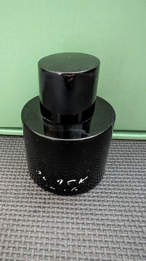 Kenneth Cole Black Empty Bottle 
