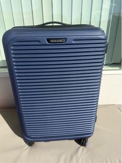 Travel Select Suitcase