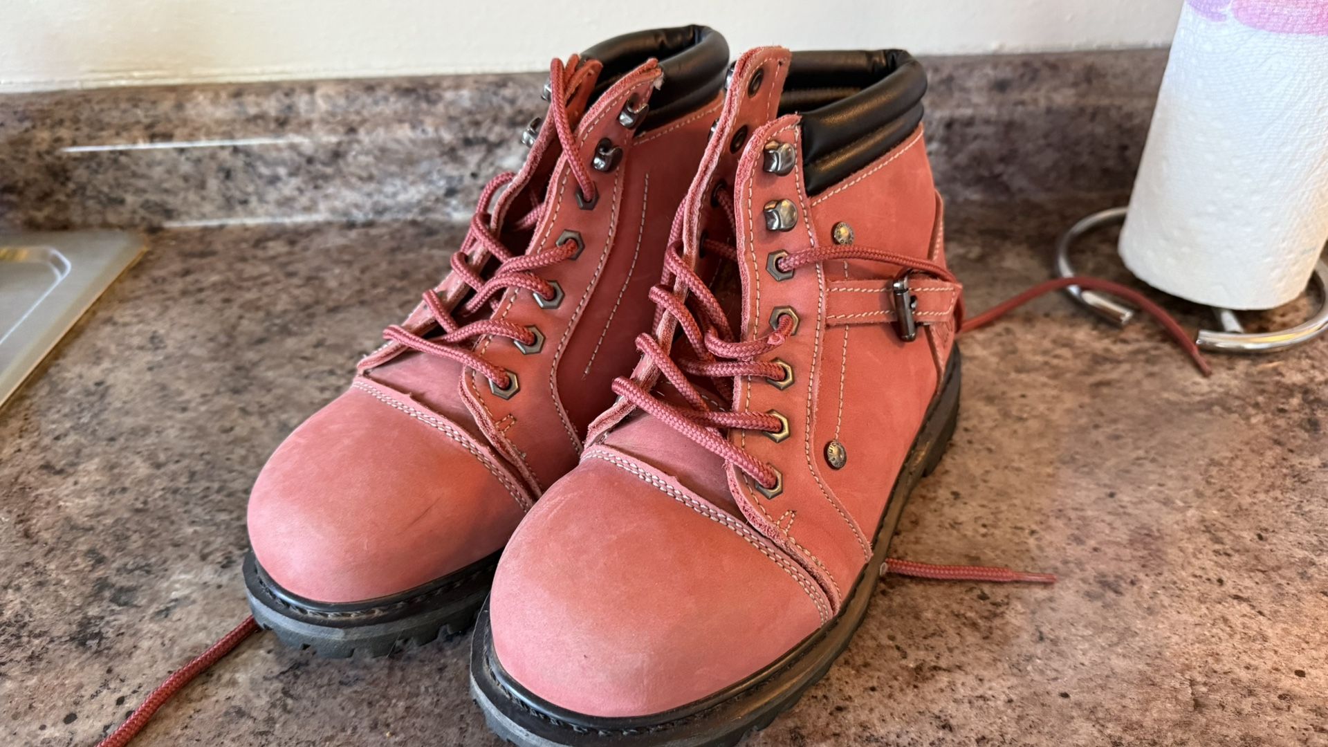 Women’s Steel Toe Boots