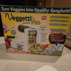 Veggetti Pro.  Spiral Vegetable Cutter