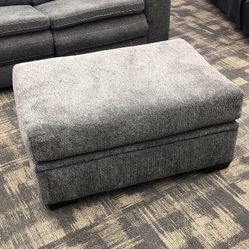 Storage ottoman