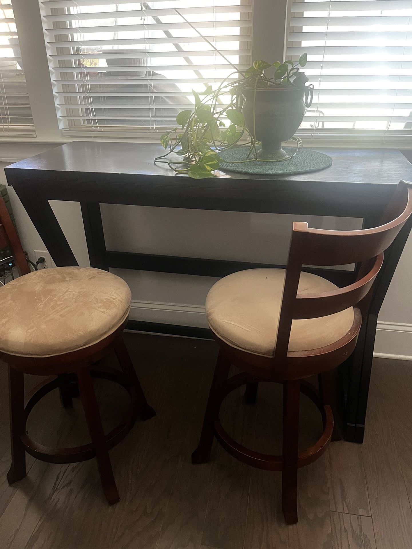 Table/ furniture OBO