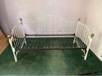 Twin bed frame