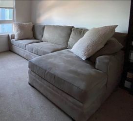 Couch L-shaped - Premium HD Buttercup