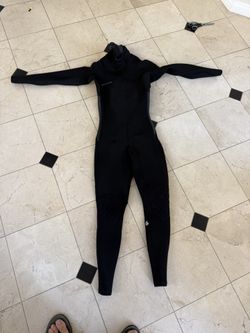 Volcom Wetsuit - Men’s small Back zip 3/2 - Surfing Diving Swimming