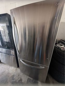 Bottom freezer lg fridge