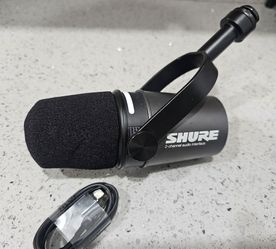 SHURE MV7i Smart Microphone & Interface w/Type-C cable-Black