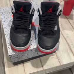 Jordan 4s