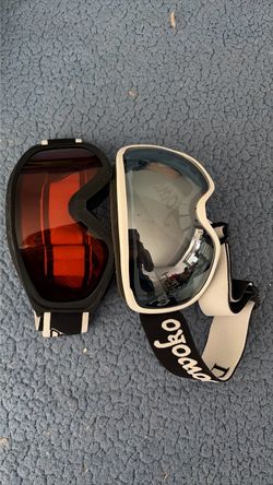 Snow ski goggles