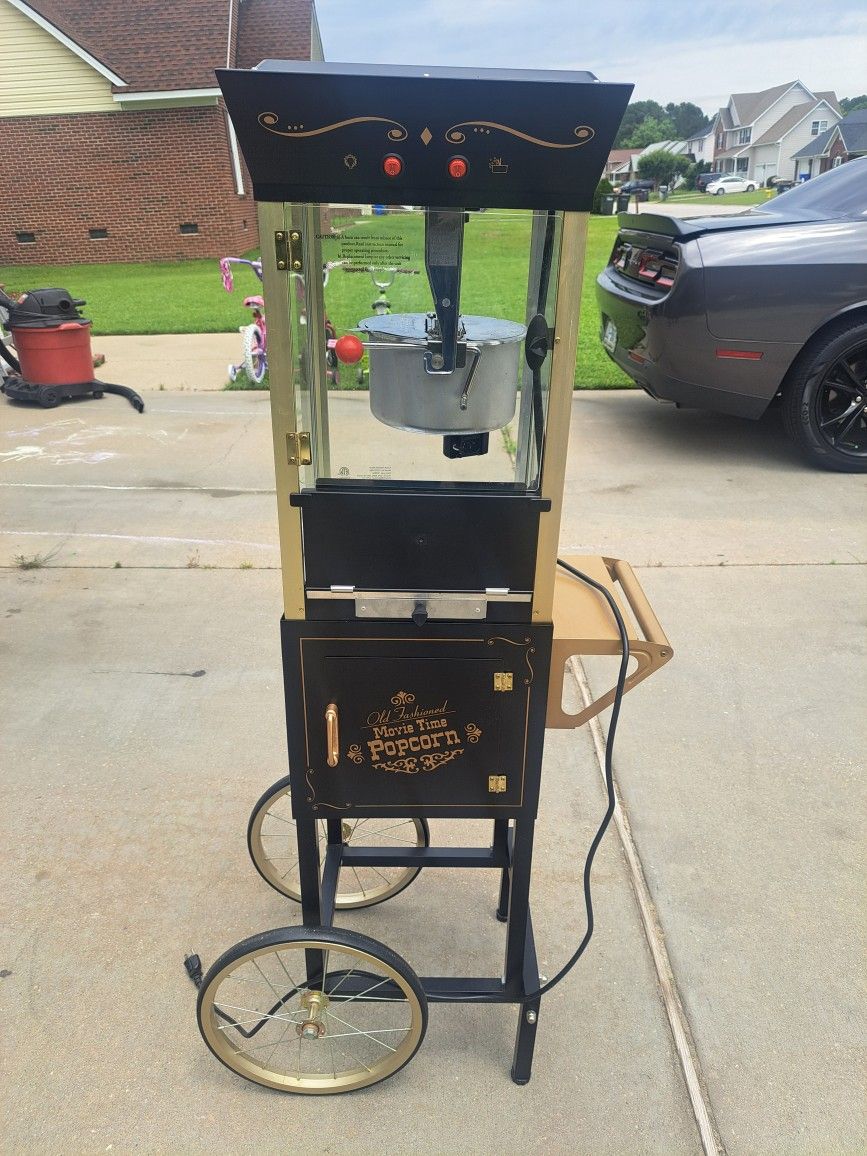 Nostalgia Old Fashioned movie time popcorn machine