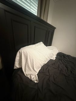 Black queen bed frame and mattress