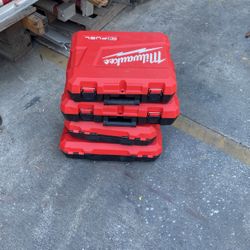 Milwaukee Boxes