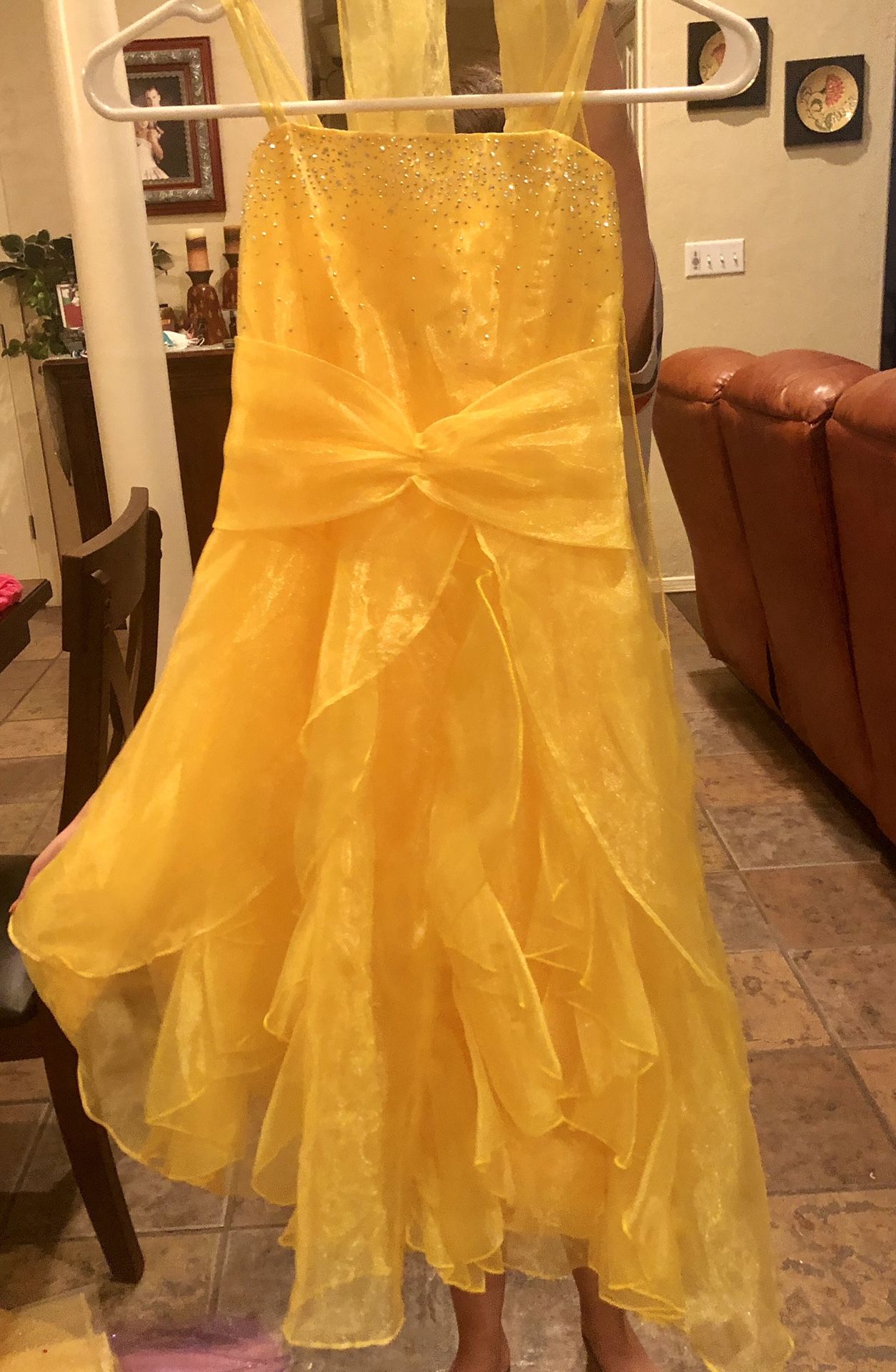 Vestido de shifon amarillo