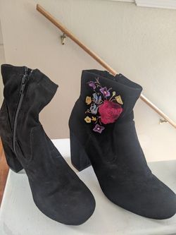 Boots Size 5.5