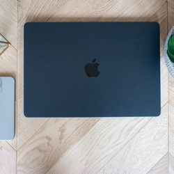 MacBook Air (M2, 2022) 256GB 8GB