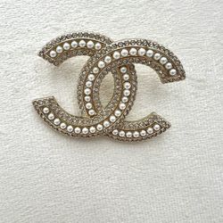 Brooch Pin 