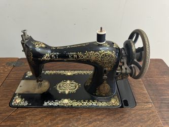 Singer sewing Machine 1899