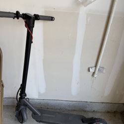 Electric Invanti Scooter
