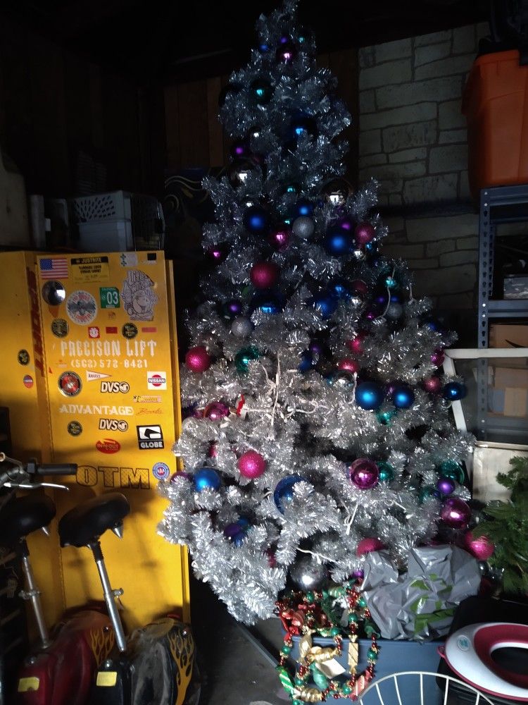 10 foot Christmas tree