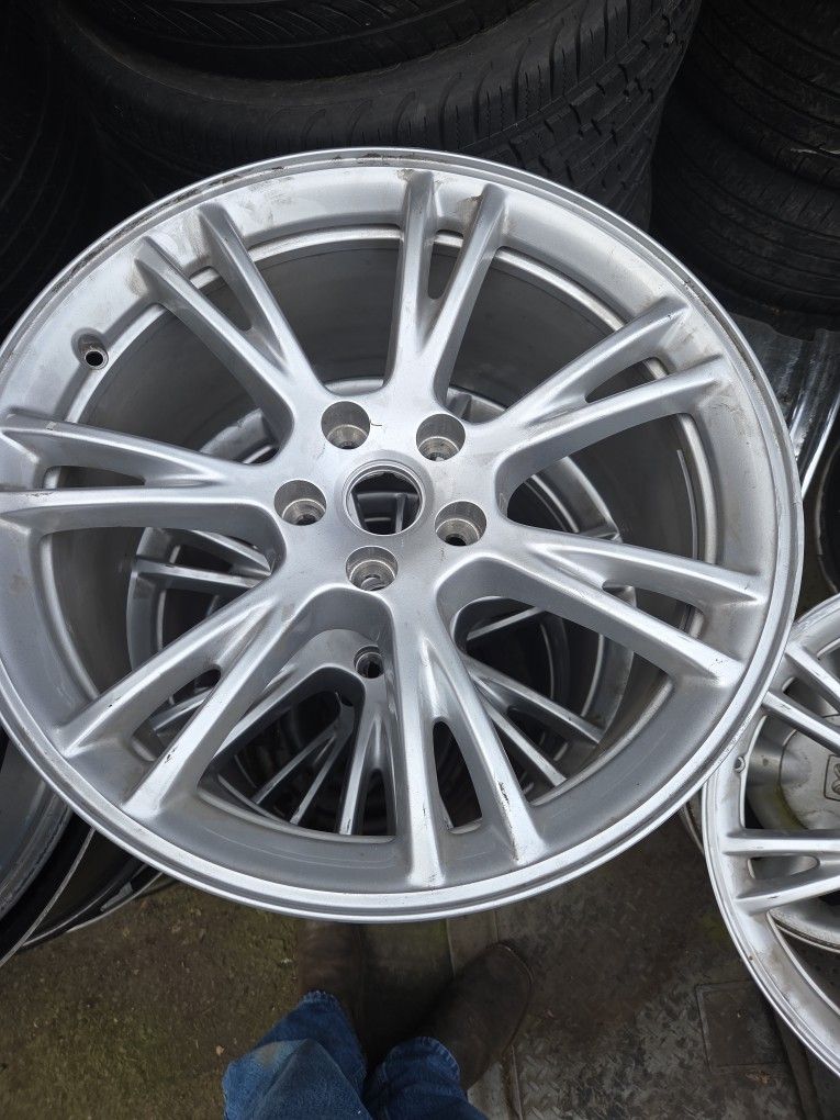 19" Tesla 3 Wheels Only