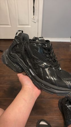Balenciaga runners black
