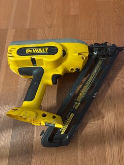 DEWALT DC628 Cordless Nailer Gun 15 Gauge, No Battery Or Charger Finish Nails